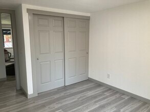 1021 Turpin St in Anchorage, AK - Building Photo - Building Photo