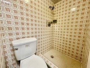 2306 NW Flagler Terrace in Miami, FL - Building Photo - Building Photo