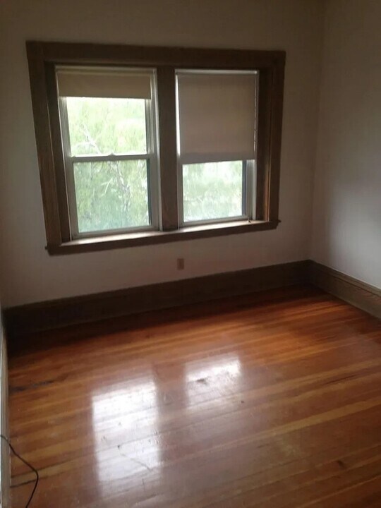 2029 Massachusetts Ave, Unit 6 in Cambridge, MA - Foto de edificio