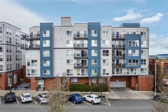 property at 2818 Grand Ave