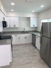 11460 Summerwinds Ct in Ft. Myers, FL - Building Photo - Building Photo