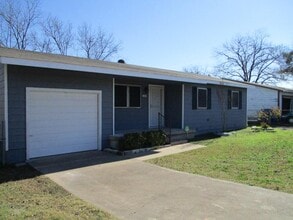 1005 S 11th St in Copperas Cove, TX - Building Photo - Building Photo