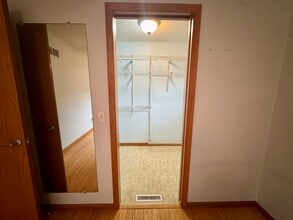 4204 Warren St in Davenport, IA - Foto de edificio - Building Photo