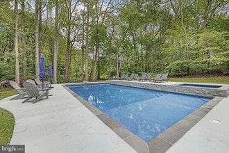 1085 Pemberton Ln in Lothian, MD - Building Photo - Building Photo