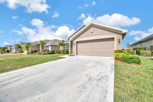 5361 San Benedetto Pl in Fort Pierce, FL - Building Photo - Building Photo