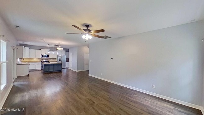 128 Katrina St in Sneads Ferry, NC - Building Photo - Building Photo