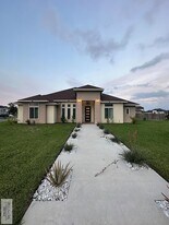5344 Sagebrush Rd in Brownsville, TX - Building Photo