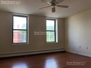 2028 Massachusetts Ave-Unit -2 in Cambridge, MA - Building Photo - Building Photo