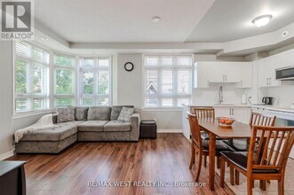 9 Pine St in Toronto, ON - Building Photo - Building Photo