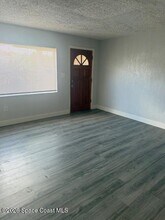 527 A Ln in Cocoa, FL - Building Photo - Building Photo