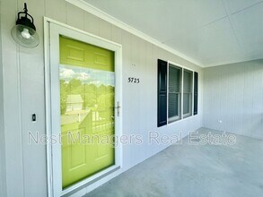 5723 Kingstree Dr in Fayetteville, NC - Building Photo - Building Photo