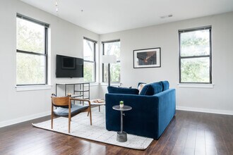 1016 18th Ave S in Nashville, TN - Building Photo - Building Photo