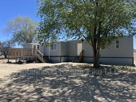 318 Marble Dr in Spring Creek, NV - Building Photo