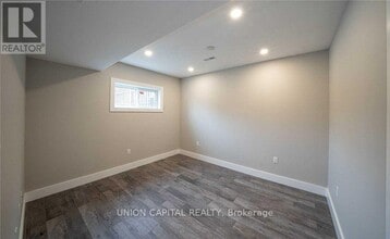 37 Roughley St in Bradford West Gwillimbury, ON - Building Photo - Building Photo