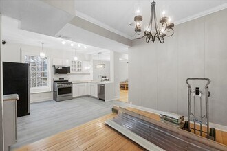 14 W Chestnut St in Chicago, IL - Building Photo - Building Photo