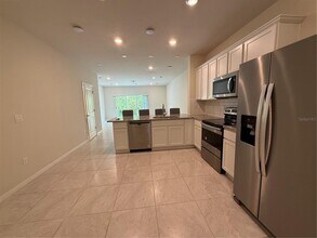 4533 Sparkling Shell Ave in Kissimmee, FL - Building Photo - Building Photo