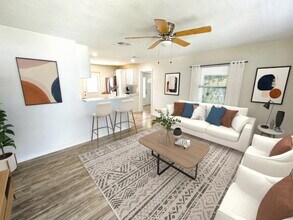 2911 26th St N in St. Petersburg, FL - Foto de edificio - Building Photo