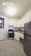 306 W 51st St in New York, NY - Building Photo - Building Photo