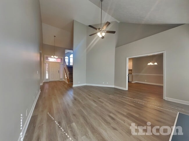 6640 Sugar Valley Dr in Nashville, TN - Foto de edificio - Building Photo