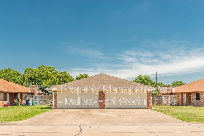731 Bluebonnet Dr in Keller, TX - Building Photo - Building Photo