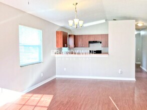11100 Bounty St in New Port Richey, FL - Building Photo - Building Photo