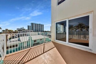 300 Oregon St, Unit 201 in Hollywood, FL - Building Photo - Building Photo