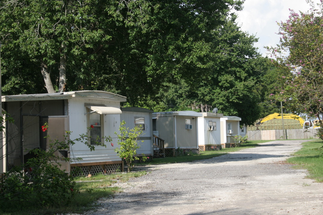 Tampa Bay Estates in Tampa, FL - Building Photo