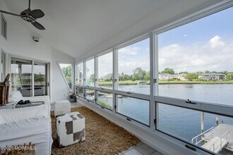 98 Waterman Ave in Rumson, NJ - Building Photo - Building Photo