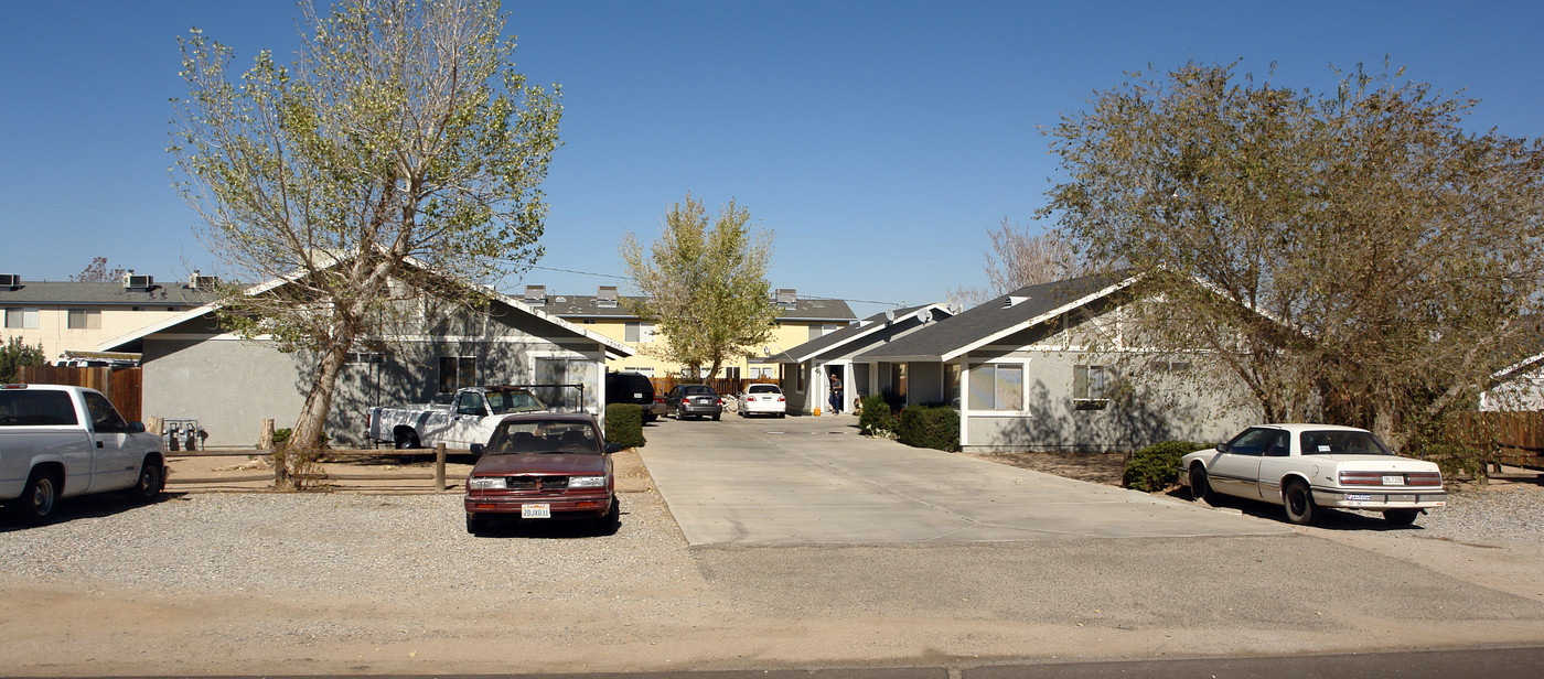 A in Hesperia, CA - Building Photo