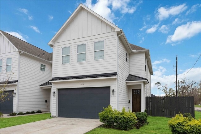 property at 2215 Mansfield St