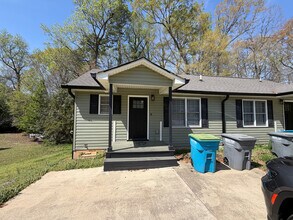 606 North St in Belmont, NC - Building Photo - Building Photo