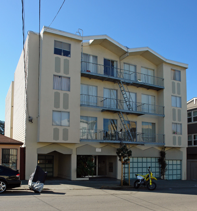 1229 Anza St in San Francisco, CA - Building Photo