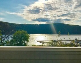 213 Riverview Dr in Poughkeepsie, NY - Building Photo - Building Photo