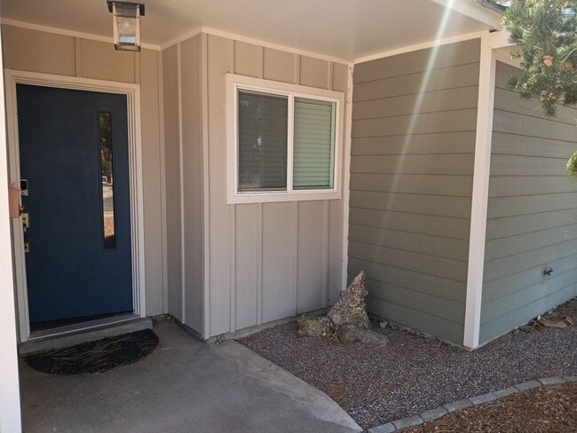 10508 Karen Ave NE in Albuquerque, NM - Building Photo - Building Photo