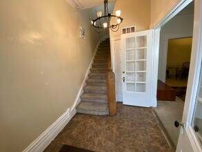 915 S Loomis St, Unit 2 in Chicago, IL - Building Photo - Building Photo