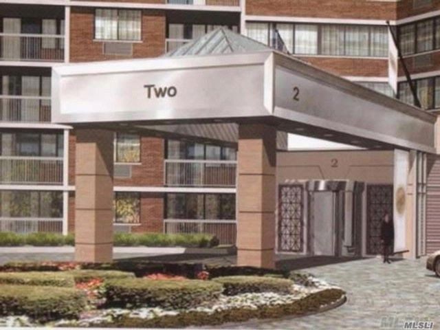 2 Bay Club Dr-Unit -4B in Queens, NY - Building Photo - Building Photo