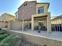 1350 GREENFIELD Rd in Mesa, AZ - Foto de edificio - Building Photo