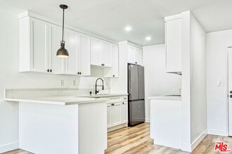 1115 14th St in Santa Monica, CA - Building Photo - Building Photo