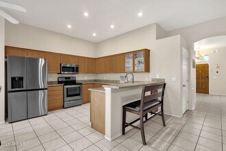 410 W Helena Dr in Phoenix, AZ - Building Photo - Building Photo