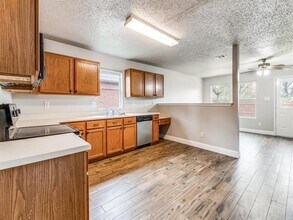 5600 Glenshee Dr in Fort Worth, TX - Building Photo - Building Photo