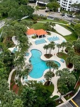 3300 NE 191st St, Unit #PH8 in Aventura, FL - Building Photo - Building Photo