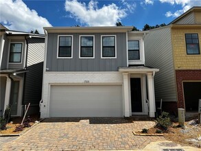 713 Stickley Oak Way in Woodstock, GA - Foto de edificio - Building Photo