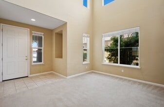 20629 Sarazen Pl in Patterson, CA - Foto de edificio - Building Photo