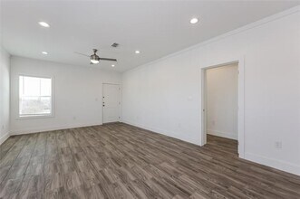 1950 E Maddox Ave in Fort Worth, TX - Building Photo - Building Photo