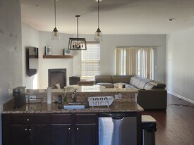 108 Buddy Powell Ln in Wenonah, NJ - Building Photo