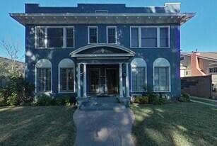 207 W Windsor Rd, Unit 207 in Glendale, CA - Building Photo