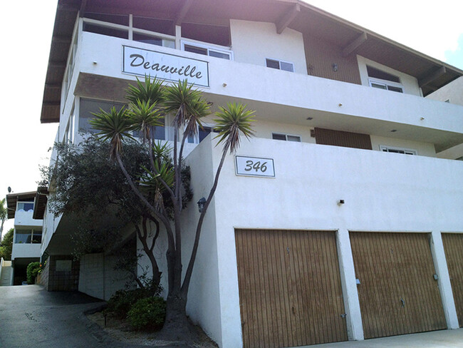 Deauville in Redondo Beach, CA - Building Photo - Building Photo