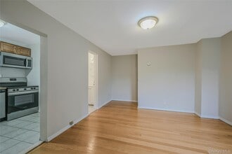 148 S 4th St in Bethpage, NY - Building Photo - Building Photo