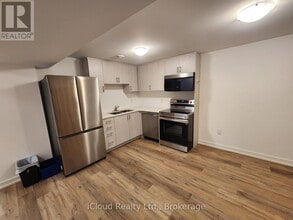 2 Marina Pl in Welland, ON - Building Photo - Building Photo