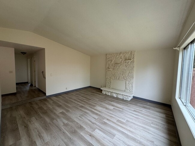2545 Benson Ln in Eugene, OR - Building Photo - Building Photo